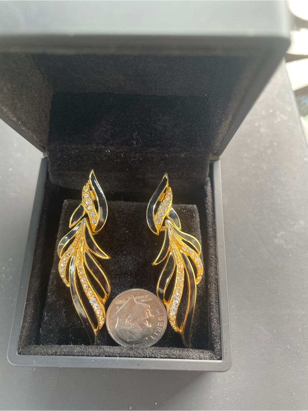 Trifari Vintage Articulated Gold-tone Feather/leaf Drop Earrings. 2”. New backs. - Picture 3 of 4